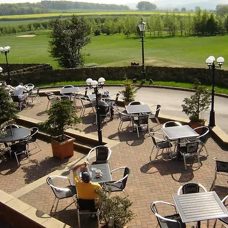 Midgley & Golf Course מוטל