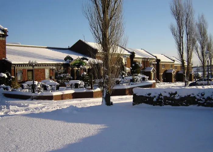 Midgley & Golf Course Motel